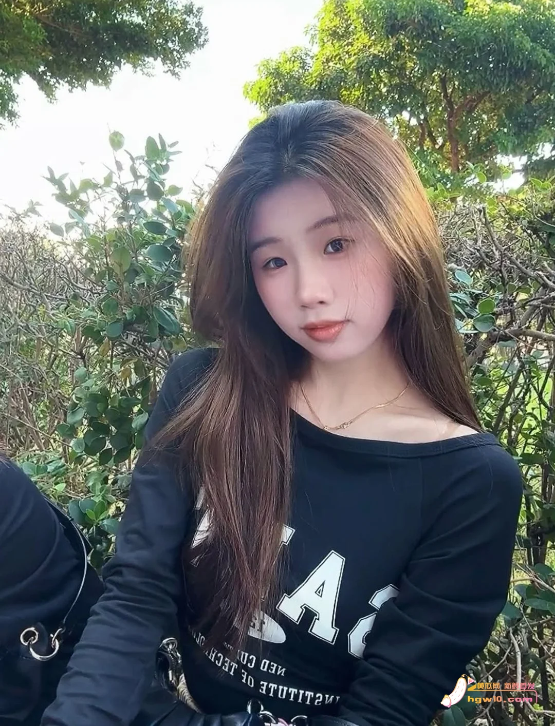 04年高颜值美春佩早期私密视频外流,娇喘声引热议