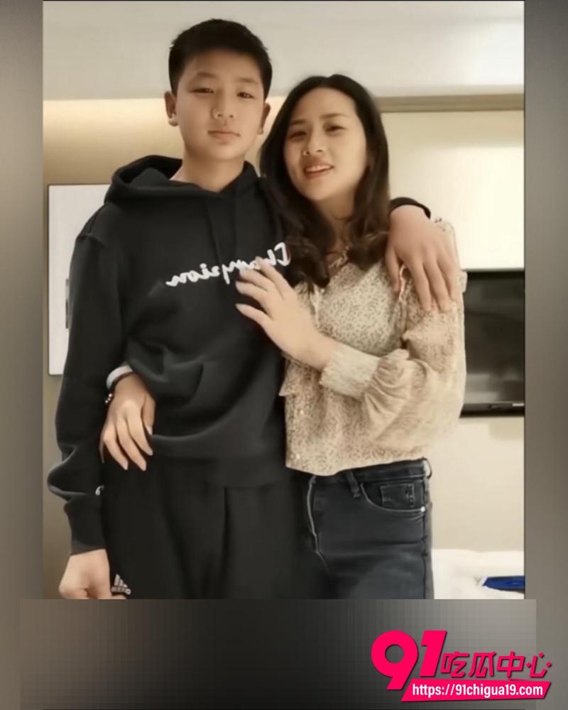小红书乱伦母子好运连连 3 小红书乱伦母子好运连连 3