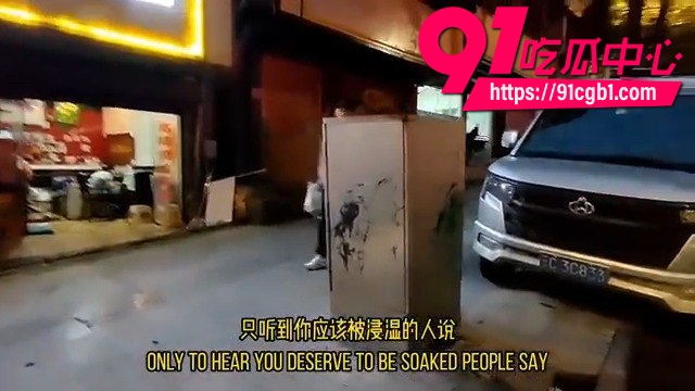 云南漂亮阿姨街头生成实录 5