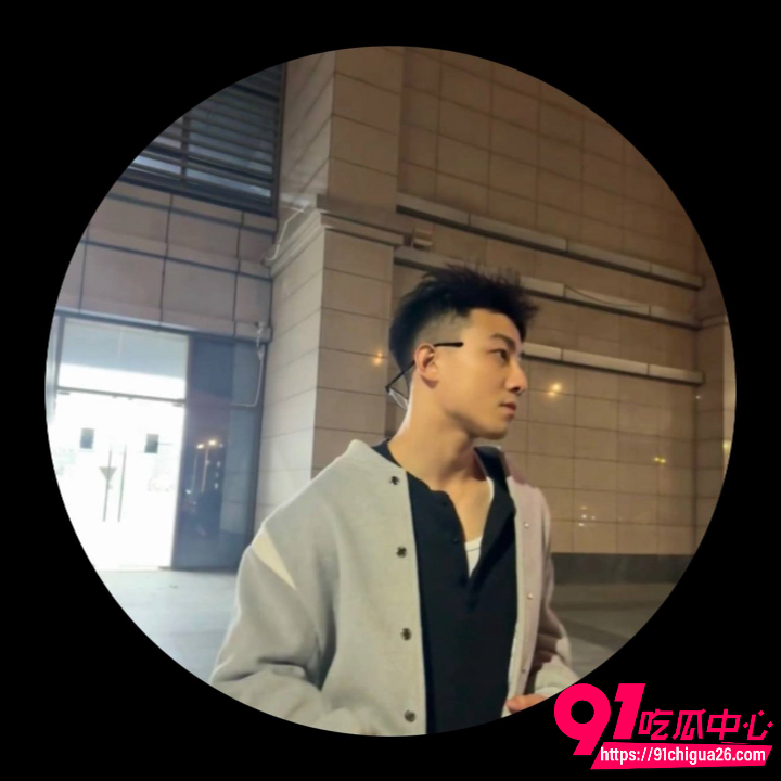 墨尔本男生初次就要动手动脚1 墨尔本男生初次就要动手动脚1