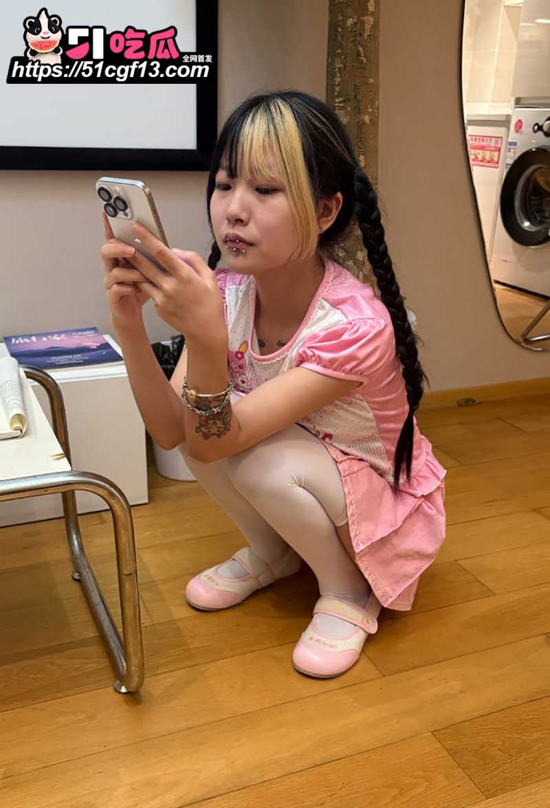 杭州舌钉少萝第一弹 2 拷贝 杭州舌钉少萝第一弹 2 拷贝