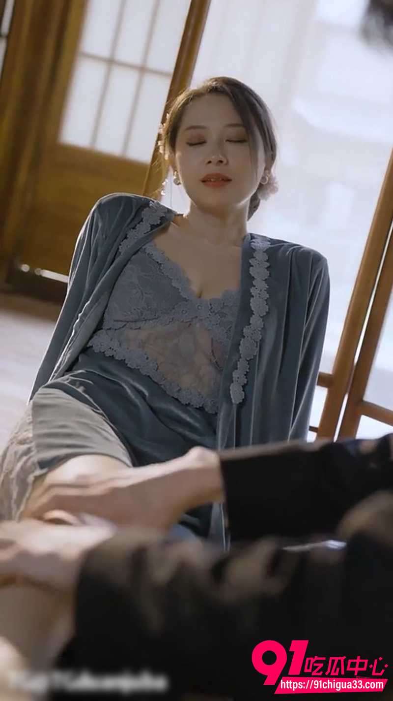 每日擦边短剧 大豪客全集完整版 男主狂宠多位极品美女共享后宫！