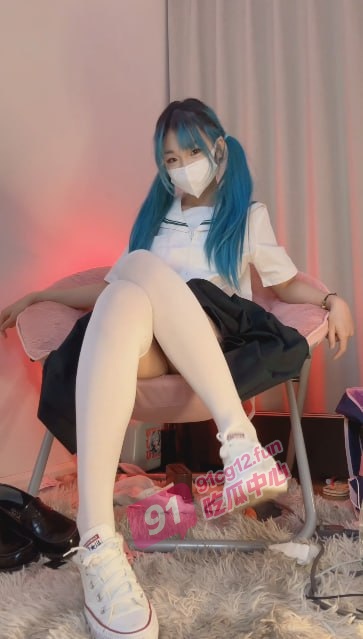 萝莉少女寸止调教～蓝色双马尾萝莉剧情演绎 肉色丝袜让你欲罢不能！