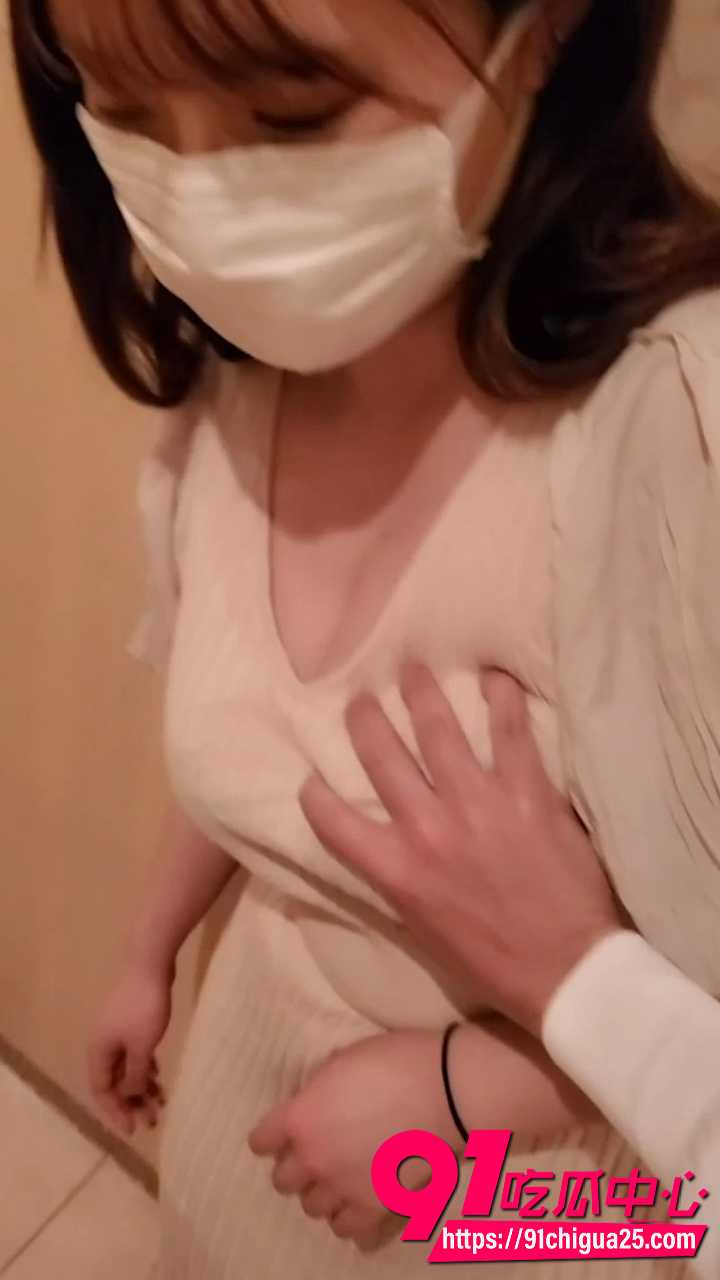 黑衣巨乳被精液狂浇满脸2 黑衣巨乳被精液狂浇满脸2