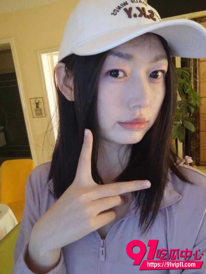 女大学生王梦娜私密资源流出2 女大学生王梦娜私密资源流出2