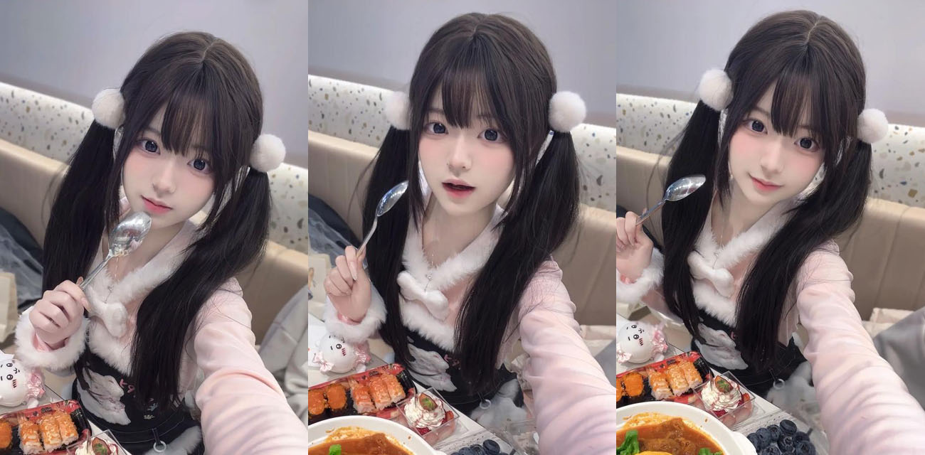 OF女网黄米娜学姐饰演足球宝贝对镜发骚自慰 下体粉嫩骚穴和美腿把狼友们钓成翘嘴