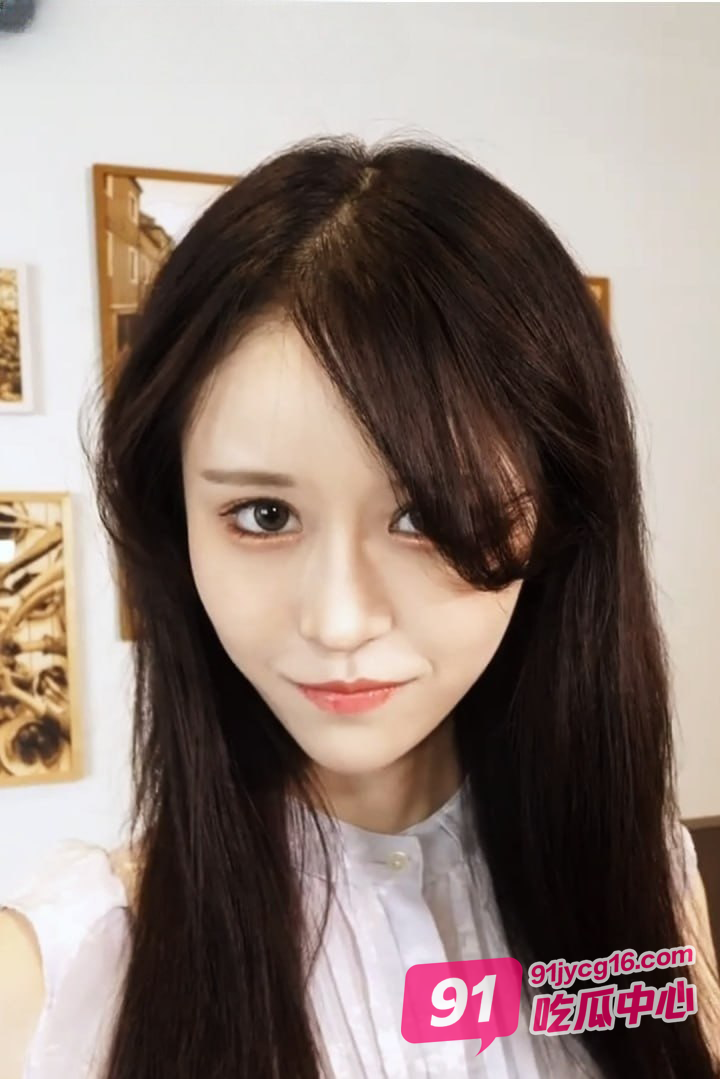 高颜值气质御姐李佳音 娇小身材每次抽插都伴随一声扑哧～