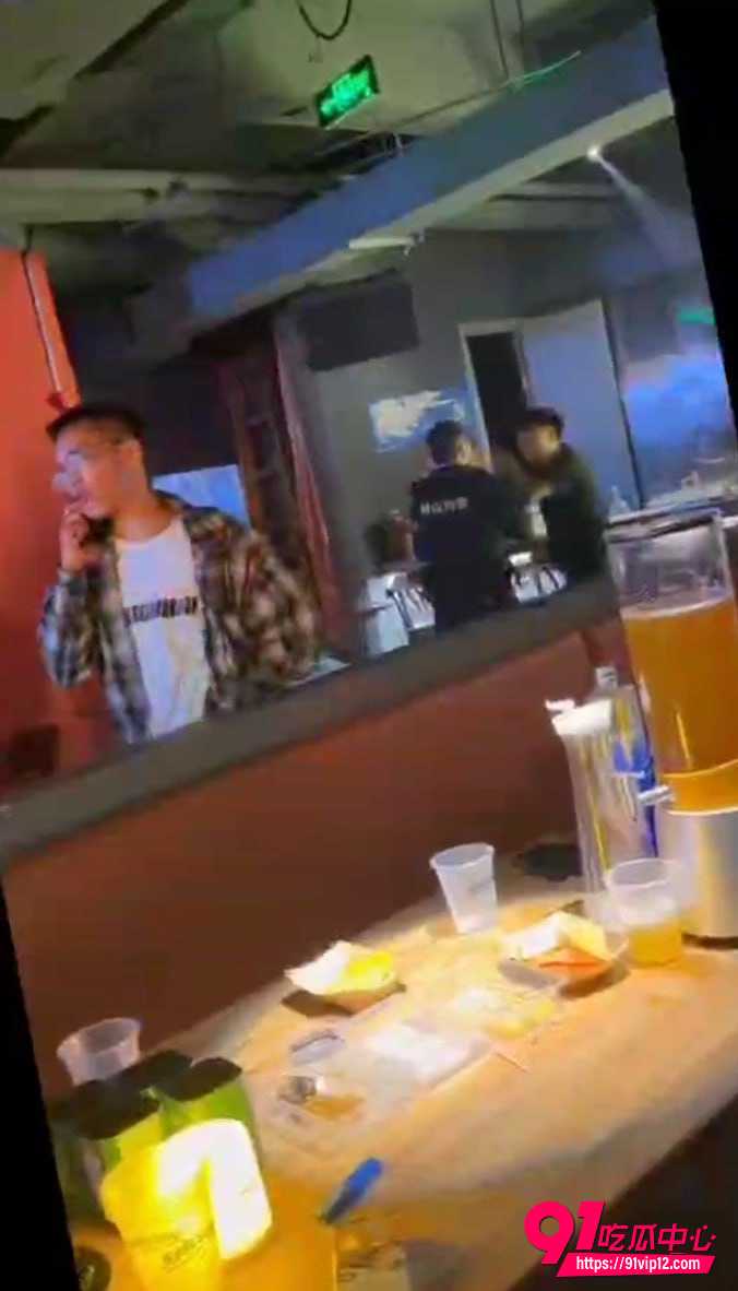 精神小伙4 精神小伙4