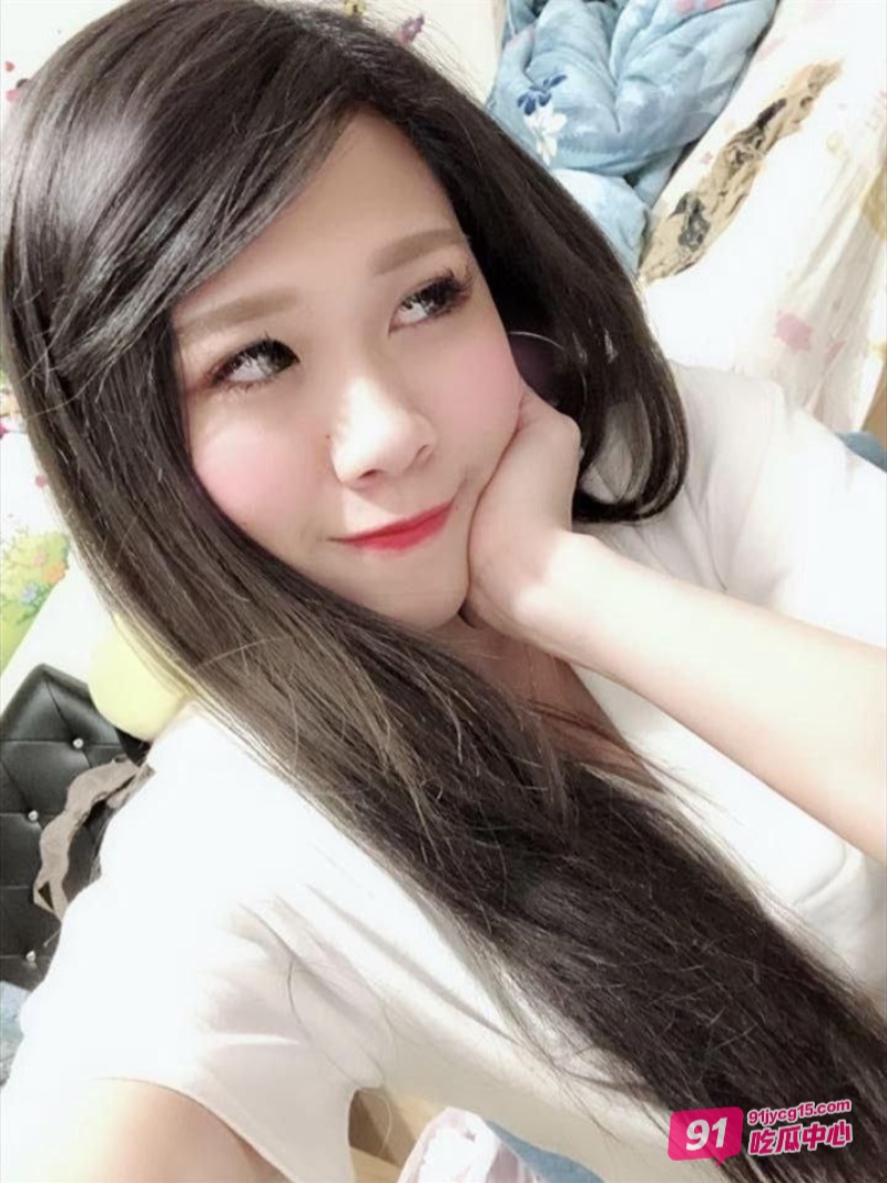 青岛高颜值少妇陈春兰 因借钱无法偿还 卖自己私密视频