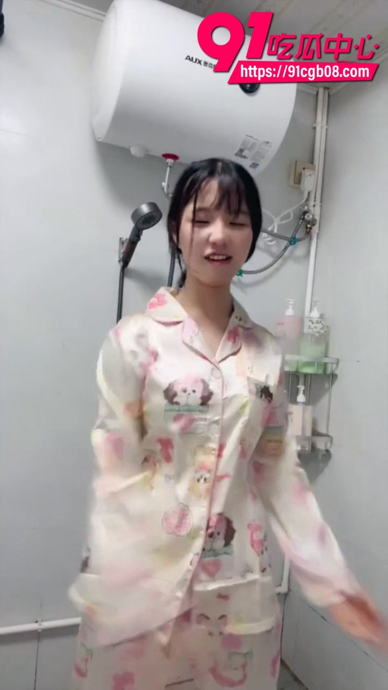 新人姐妹花“双马尾白丝1
