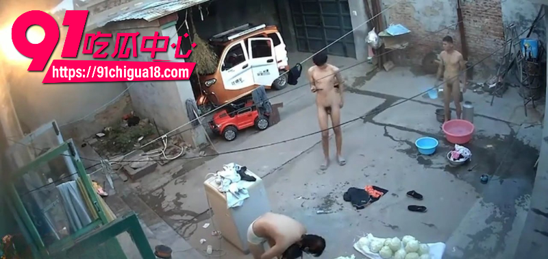 老公不在家嫂子和两个小叔子一起洗澡6