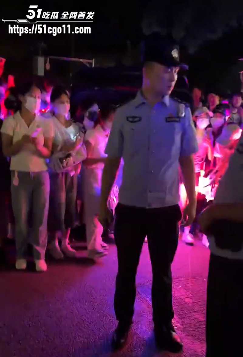 时代峰峻重庆长江国际五代练习生饭圈冲突4拷贝