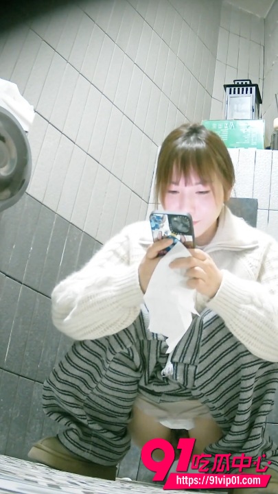 商场女厕偷拍1 商场女厕偷拍1