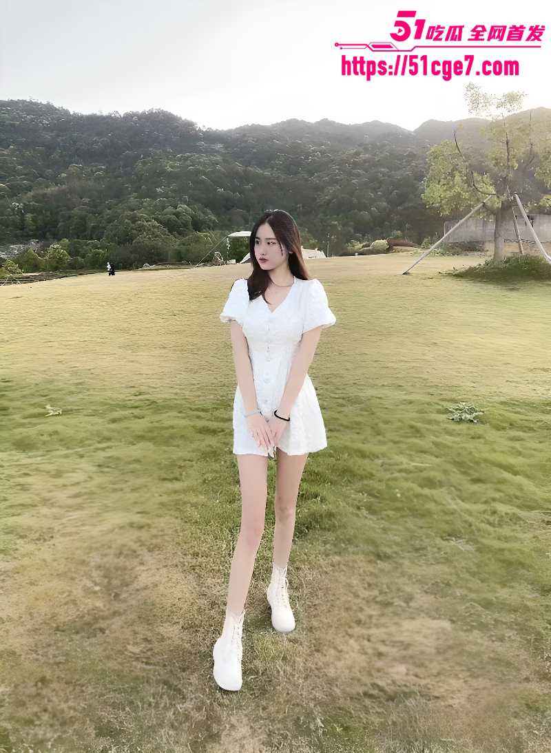 反差学生妹酒店性爱自拍 1 反差学生妹酒店性爱自拍 1