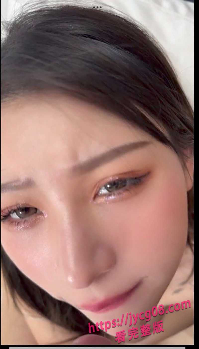 泰式反差女私房流出 丰满身材+花式互动太吸睛