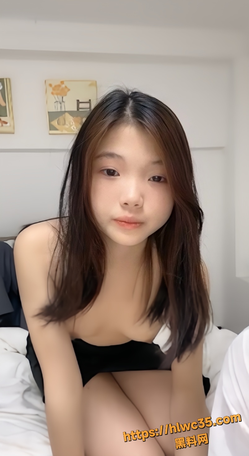 精神小伙小妹 多人淫乱性交 直播精彩片段流出 轮番跨坐骑乘猛操
