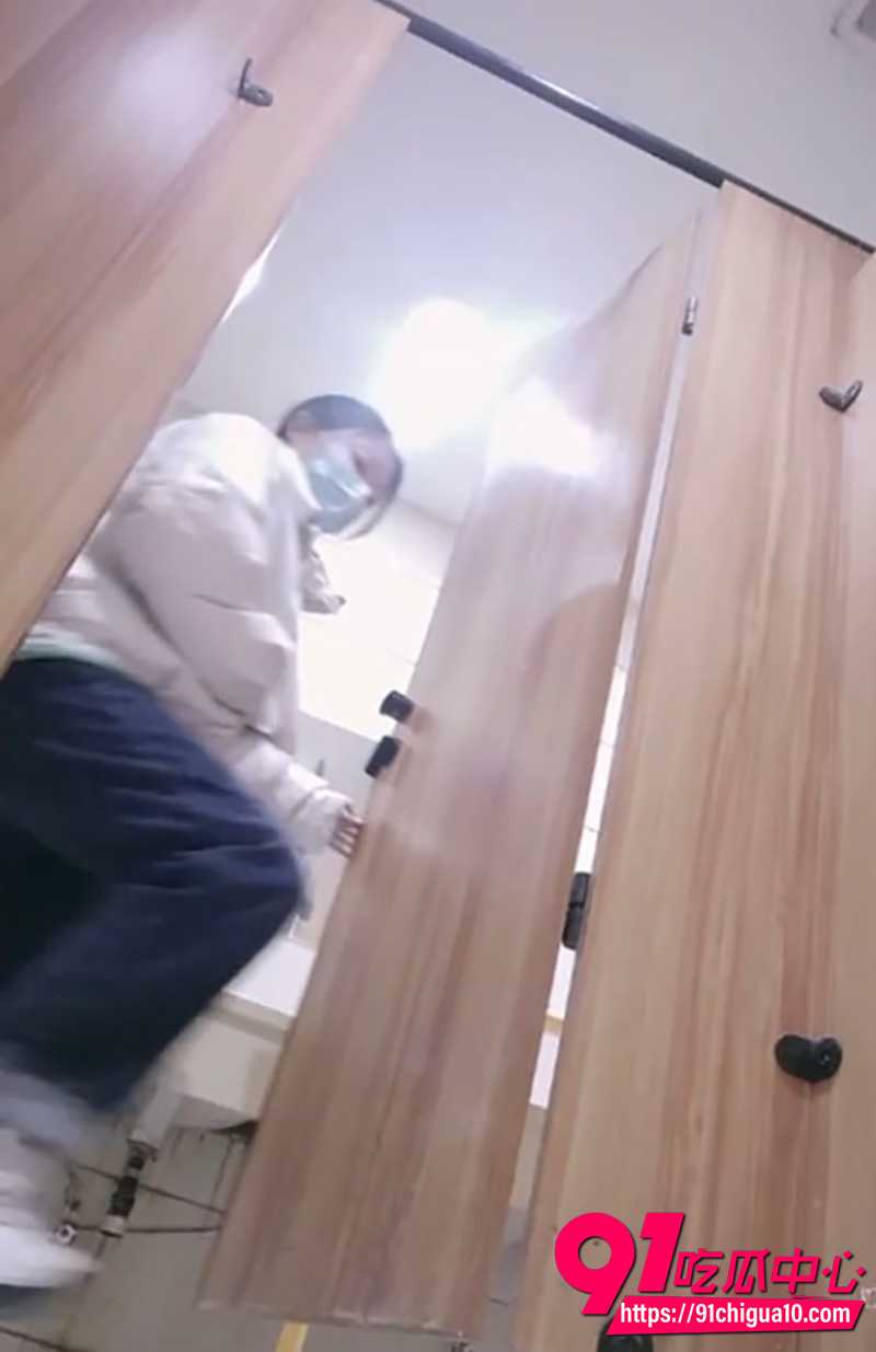 精品女厕后景偷拍 2 精品女厕后景偷拍 2