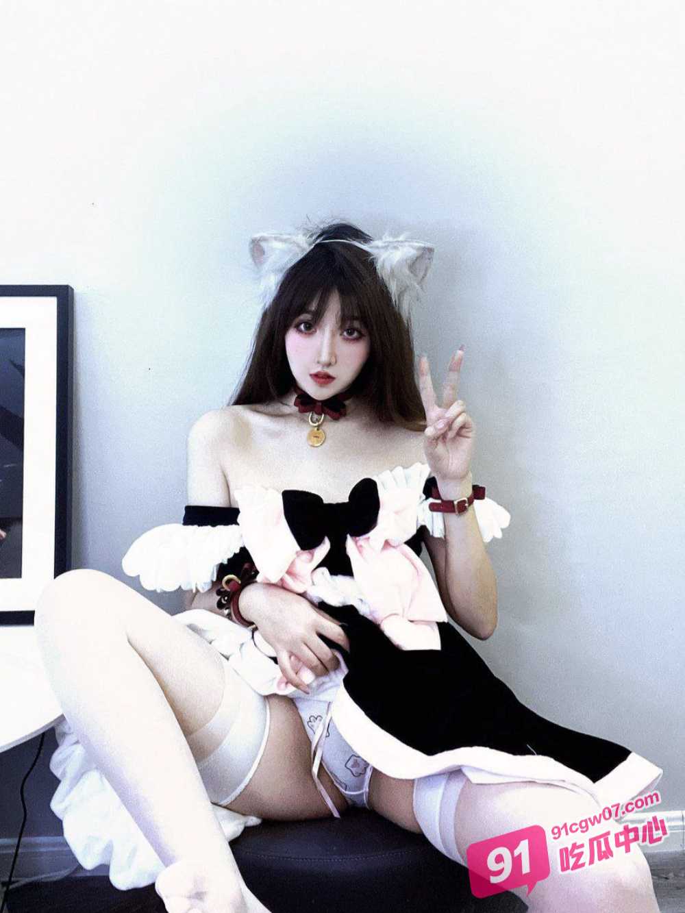 抖音推特高颜反差少女 酣睡小熊 户外露出车震 大白肥臀性感诱人 后入的最佳选择 配图4