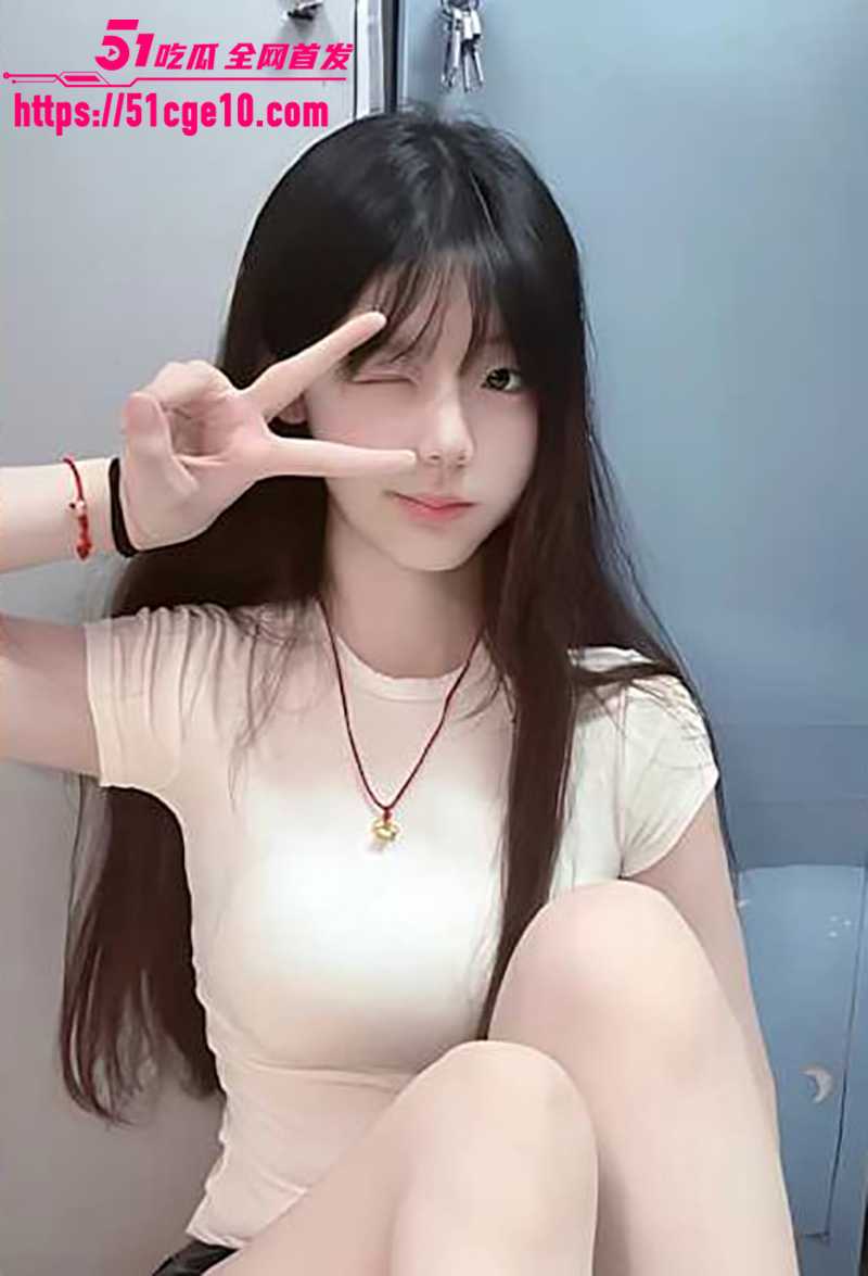 海角博主喜欢表姐的男人乱伦视频流出2拷贝 海角博主喜欢表姐的男人乱伦视频流出2拷贝