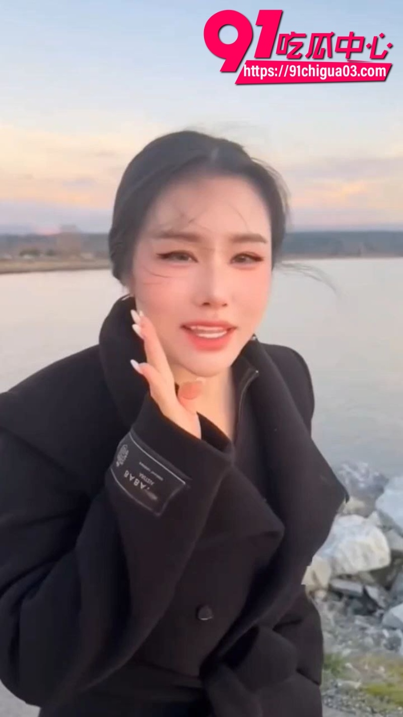 推特顶级网黄汐梦瑶新作 海边约会 户外露出口交肉棒 黑丝美腿高抬无套后入狂干骚穴内射中出