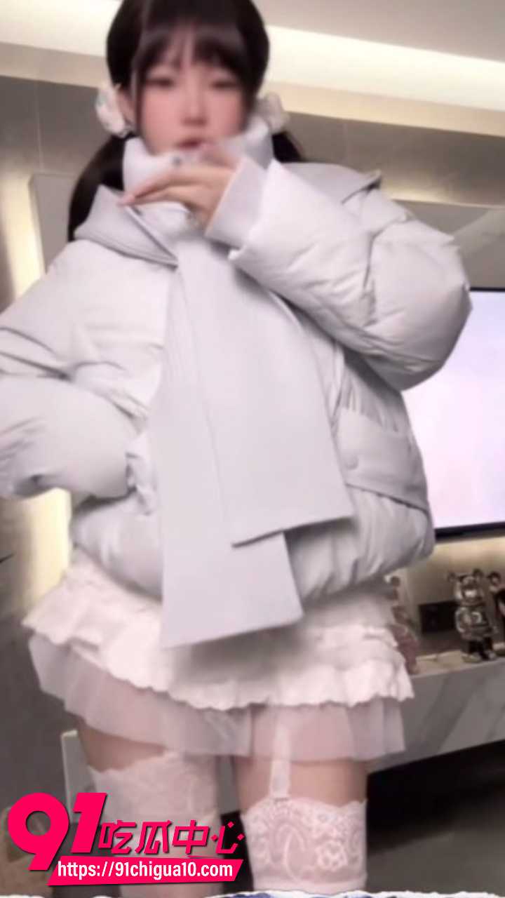 极品福利姬小仙云儿全裸热舞扭腰翘臀1 极品福利姬小仙云儿全裸热舞扭腰翘臀1