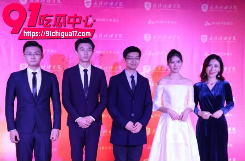 新华社湖北分社融合报道部主任熊琦抛家弃子婚内出轨多人被原配全网曝光31
