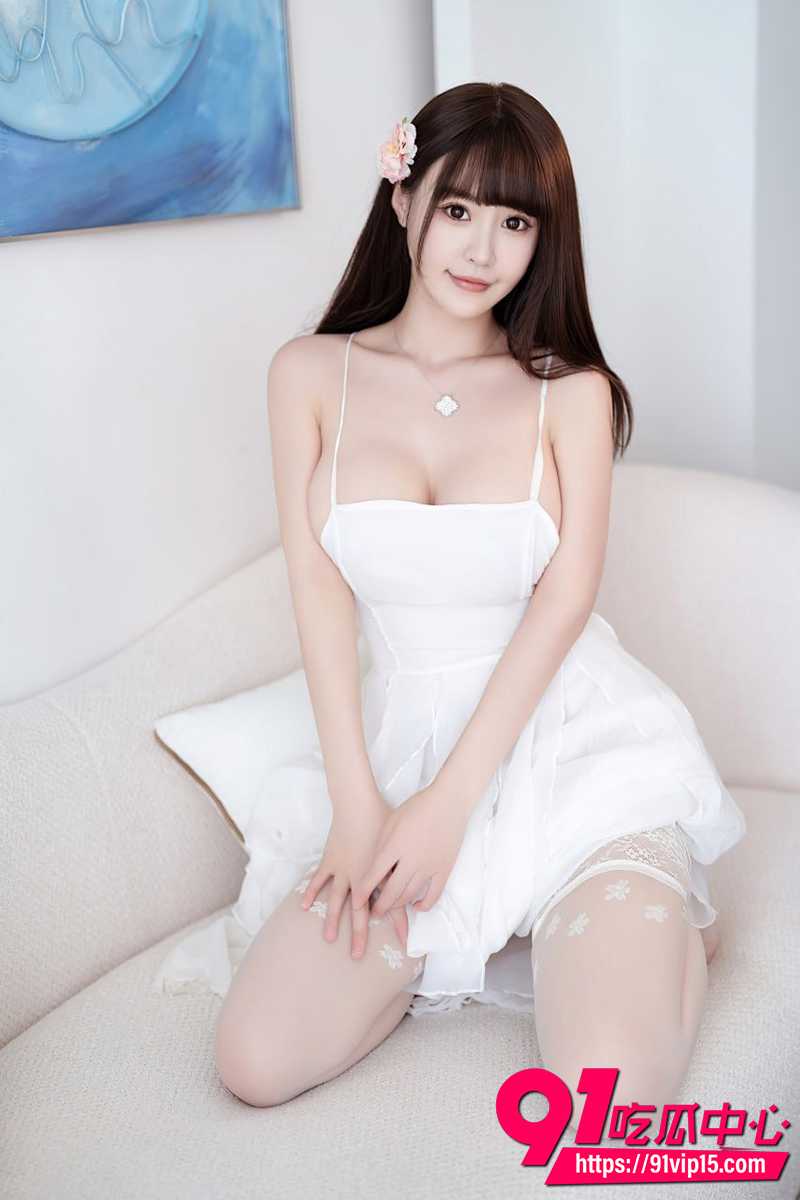 极品御姐朱可儿 白丝珍珠情趣写真 甜美脸蛋搭配火辣身材 G奶晃荡诱惑不止！