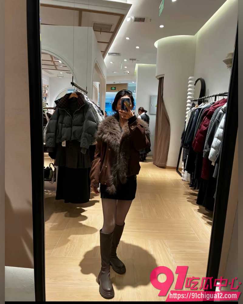 娜姐手撕公职丈夫高飞 22 娜姐手撕公职丈夫高飞 22