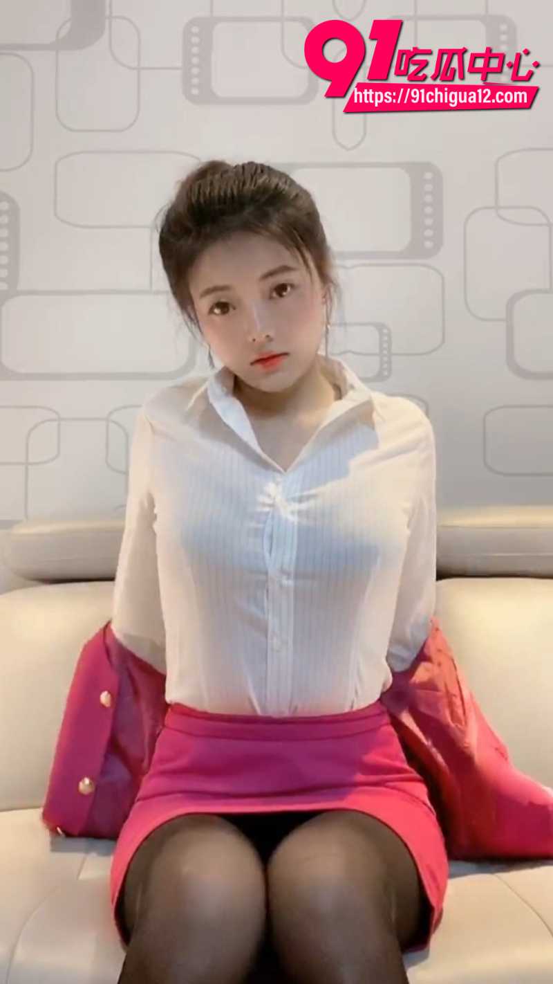 秀人网女模特林美惠子空姐制服裸体写真2 秀人网女模特林美惠子空姐制服裸体写真2