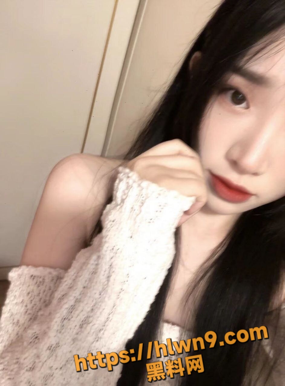 乱伦小故事 姐姐说她想要了 爸妈不在家就来房间找我操逼 一过来就知道她逼痒了！
