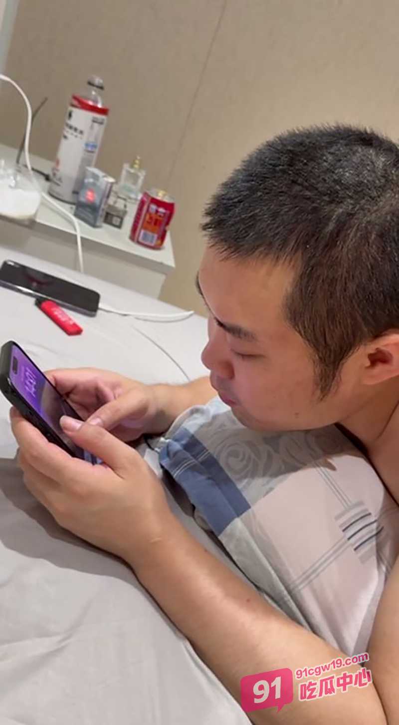 柬埔寨骗财骗色家暴男 林鑫龙 金牌女扶手自爆遇到他差点被打死 配图5