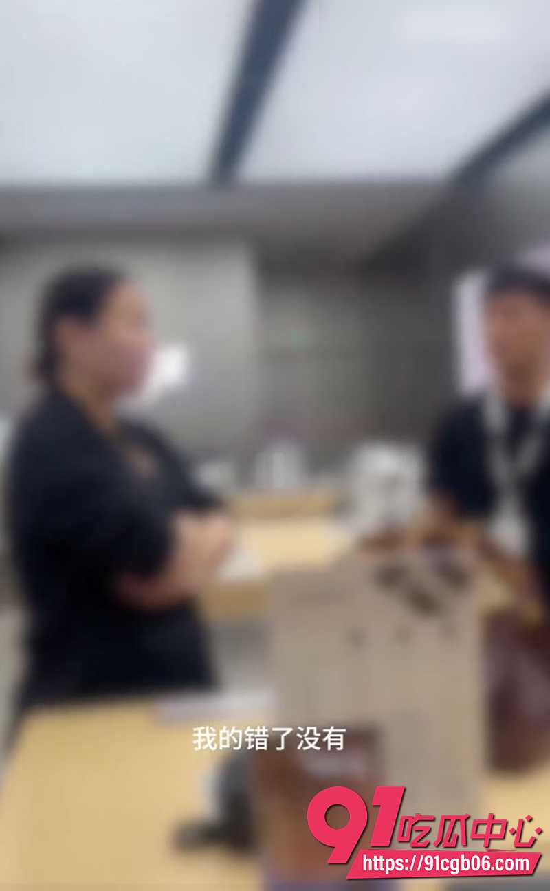 小仙女购买买大疆设备 因拍不好视频店里为难店员 店里肆意撒野视频被录下曝光！