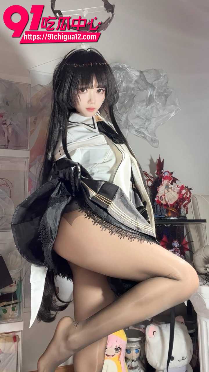 推特福利姬cos明日方舟阿尔图罗5