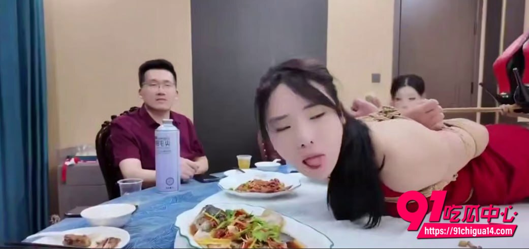 旋转餐桌捆绑Play视频5