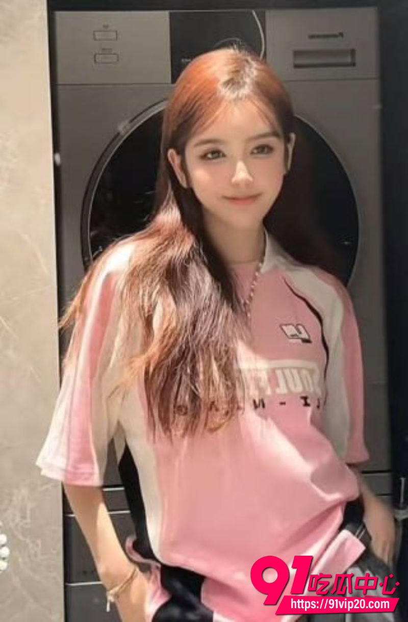 AI电竞女神 Rita 7 AI电竞女神 Rita 7