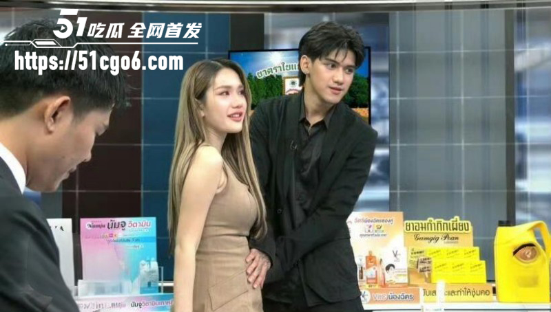 泰国女歌手Farida和Tintin撕逼事件013 泰国女歌手Farida和Tintin撕逼事件013