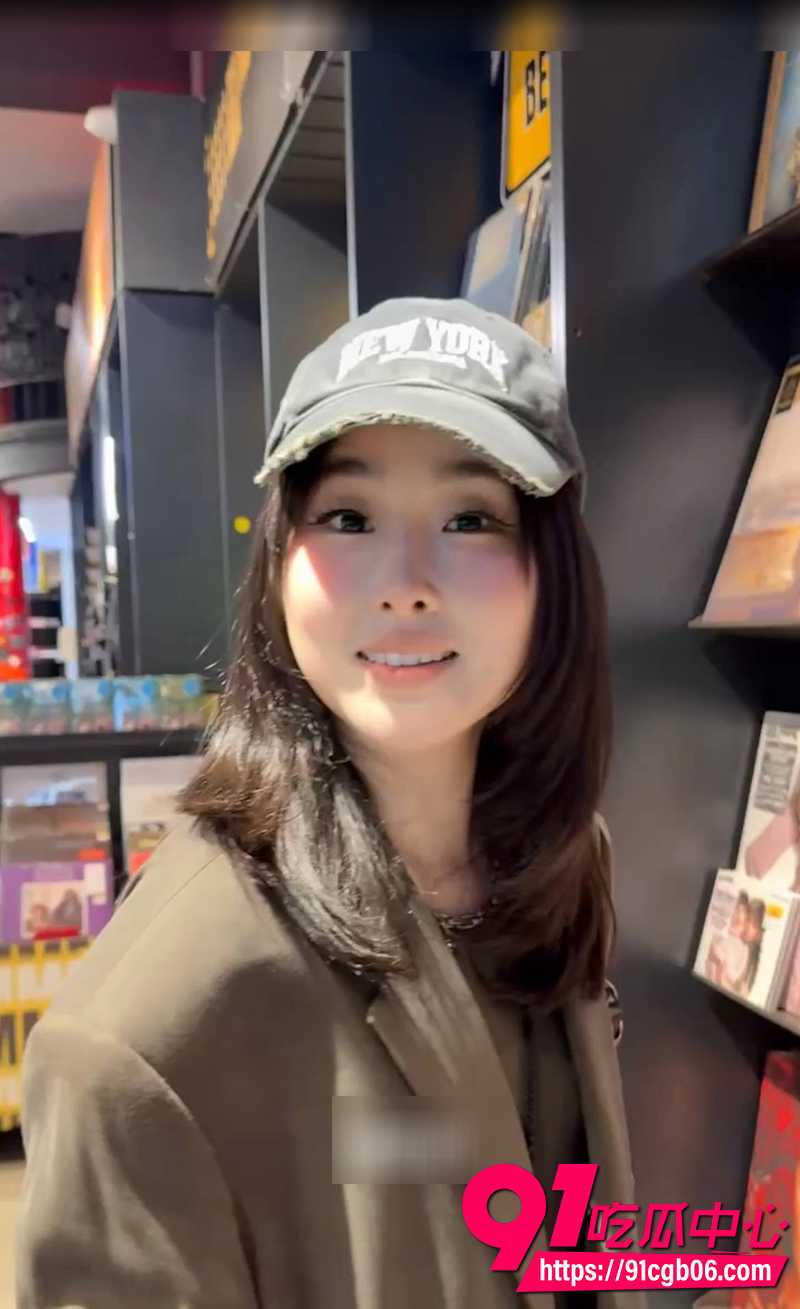 阿黑颜母狗 噗噗 街头撩人甜蜜约会 转酒店激情床战 露脸口交骚态尽显 多姿势爆操颜射满面!