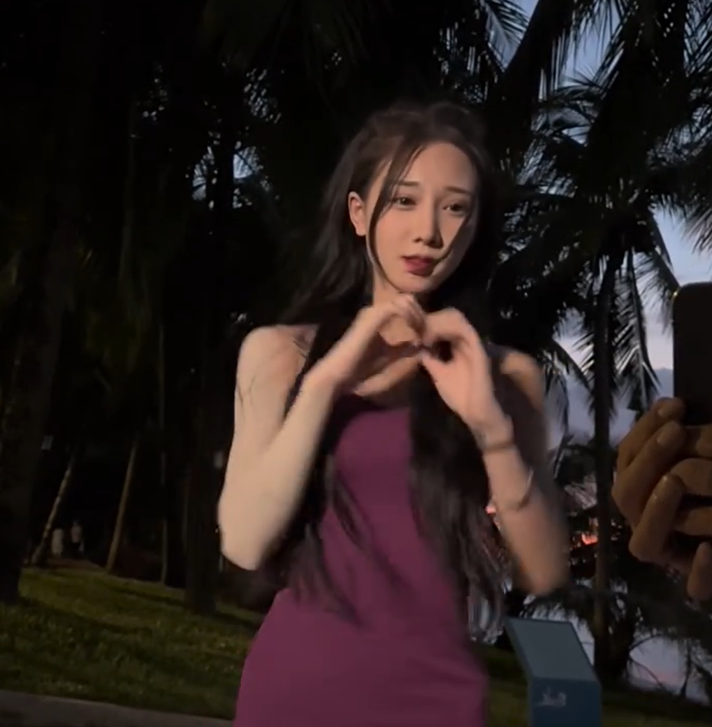 百万网红瓜～网红【丝爷】与【文赫】骚言淫语大尺度视频曝光 【真实反差看不够呀】