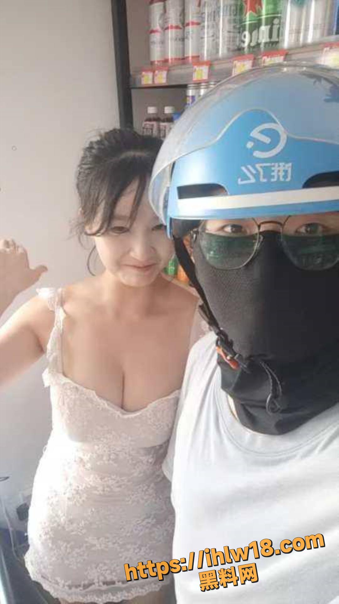 浙江西湖惠立减超市 最美老板娘火了 清纯颜值火辣身材成外卖员打卡圣地！