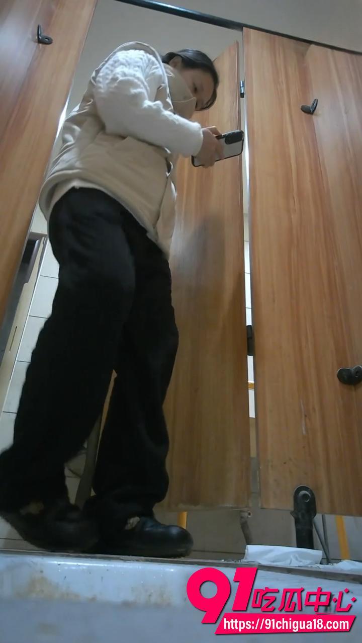 商场女厕高清摄像头全景后拍3