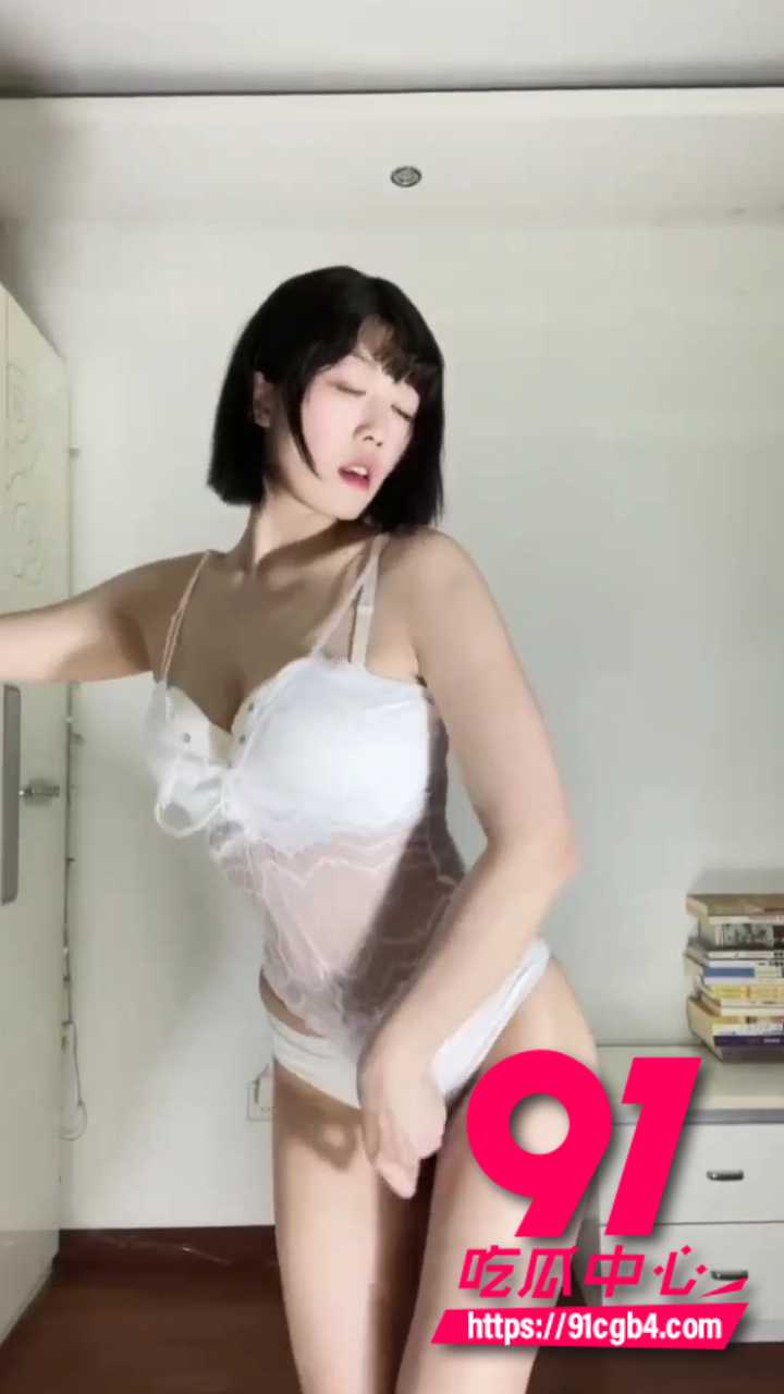 抖音紫月很会跳 7 抖音紫月很会跳 7