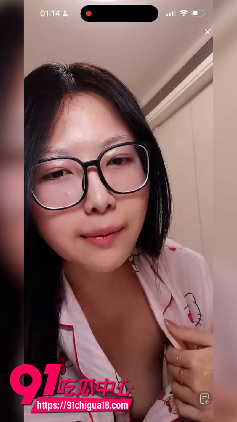 抖音快手网红擦边直播漏点闪现露奶合集1 抖音快手网红擦边直播漏点闪现露奶合集1