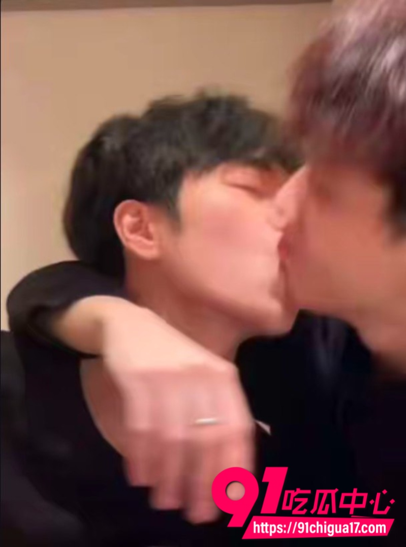 博主小王睡醒了4 博主小王睡醒了4
