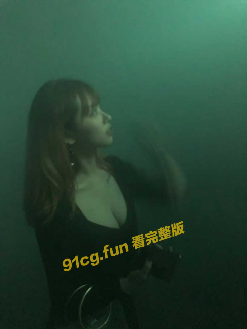 国产流出 最美女销售"刘纯"为业绩被邻居客户爆操