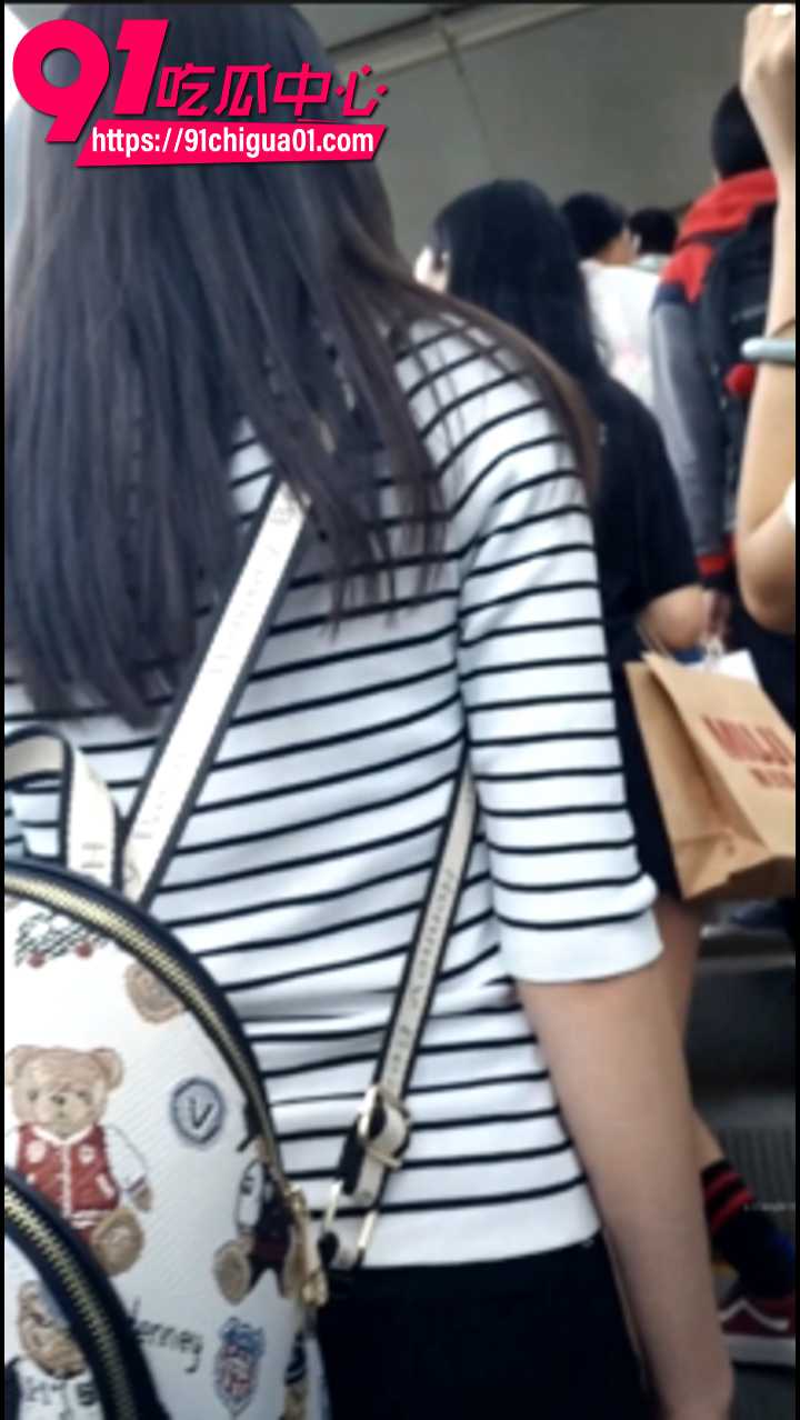 地铁涂鸦性感美少女6