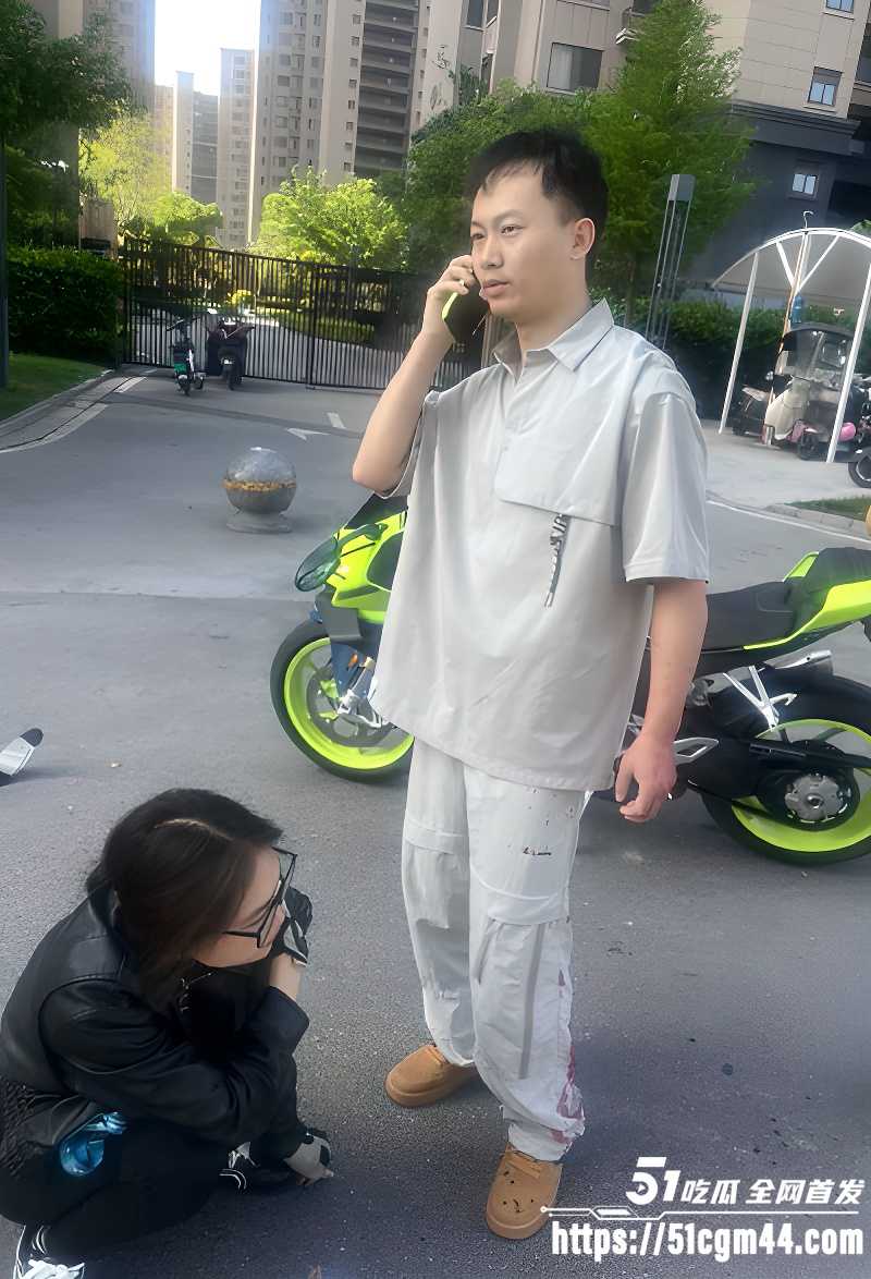 江苏男子当街怒砍淫妻奸夫 4 江苏男子当街怒砍淫妻奸夫 4