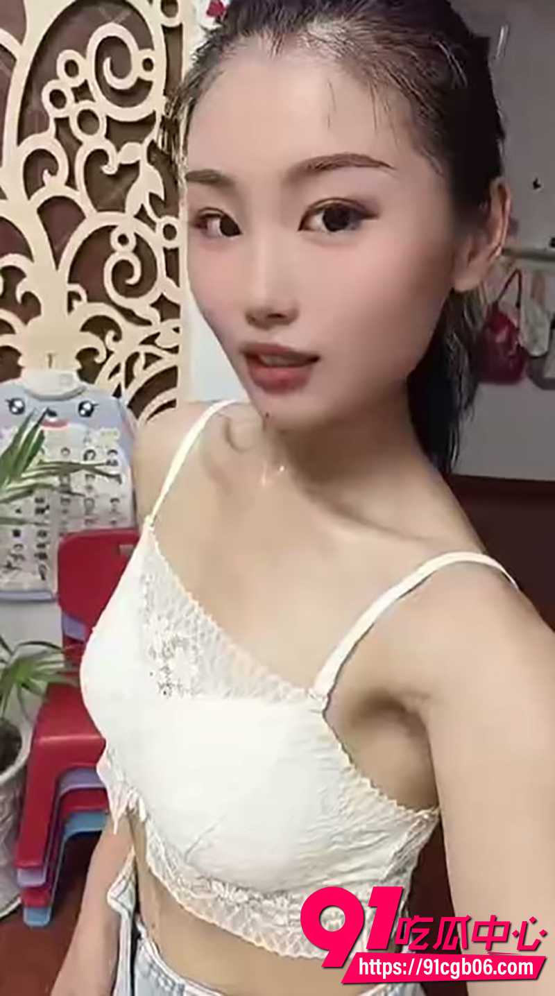 浙江杭州夫妇绿帽癖曝光 结婚当天献妻给老兄弟爆操 化身极品骚母狗 下体惨遭精液灌满!