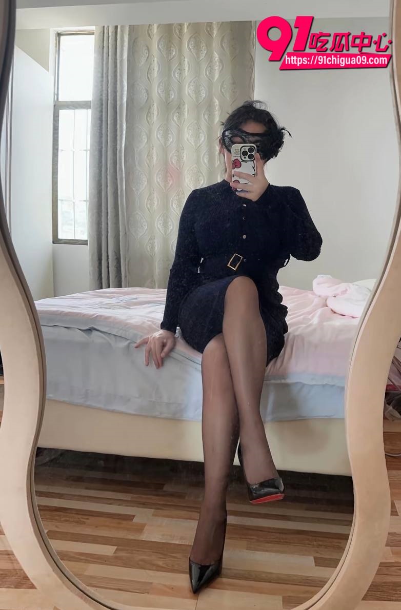 巨乳网红娜比淫装镜拍合集5 巨乳网红娜比淫装镜拍合集5