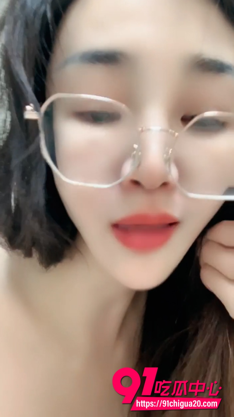 高颜眼镜妹2