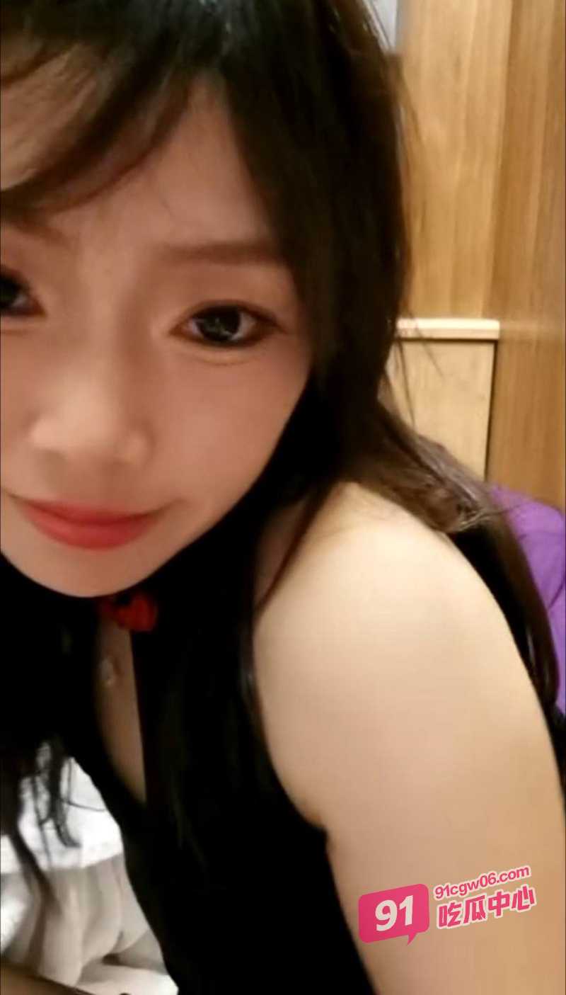 清纯美少女安娜宝儿 善口技喜后入的性瘾骚货 各种情趣被坚硬肉棒无情打桩！ 配图4